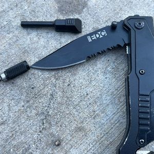 Tactical knife